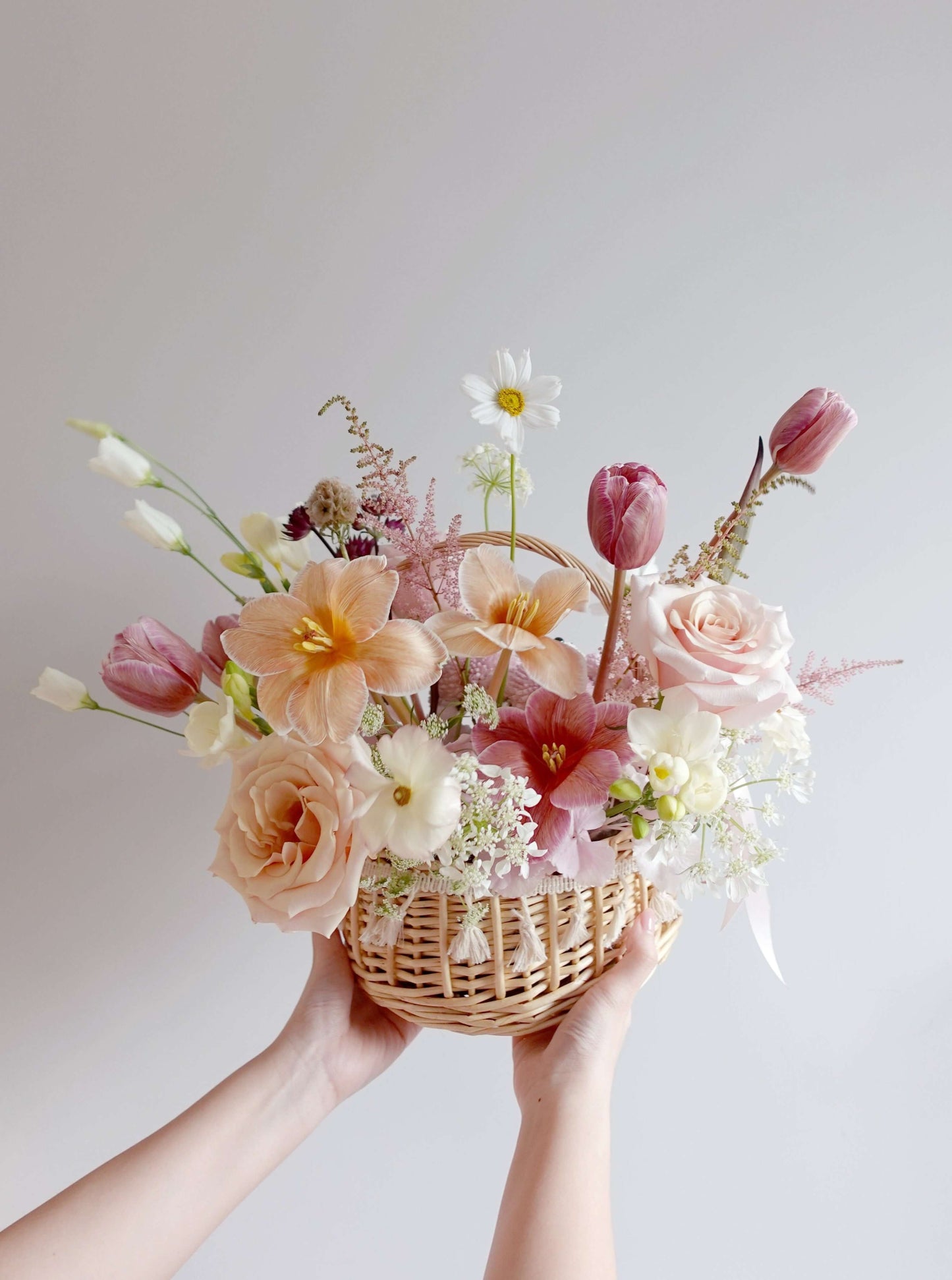 Flowers Basket | Kakazan | Florist in North York | Gift Idea Toronto